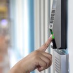 Ventajas y riesgos de las cerraduras biométricas
